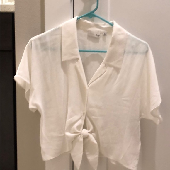 Aritzia Tops - Aritzia Wilfred free huang blouse